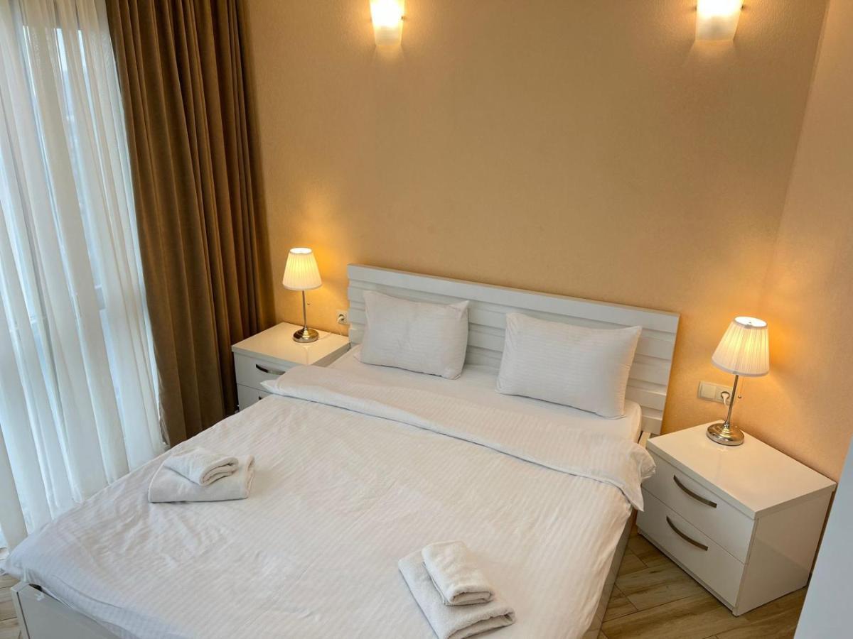 Holiday Lux Tower Batumi Eksteriør billede