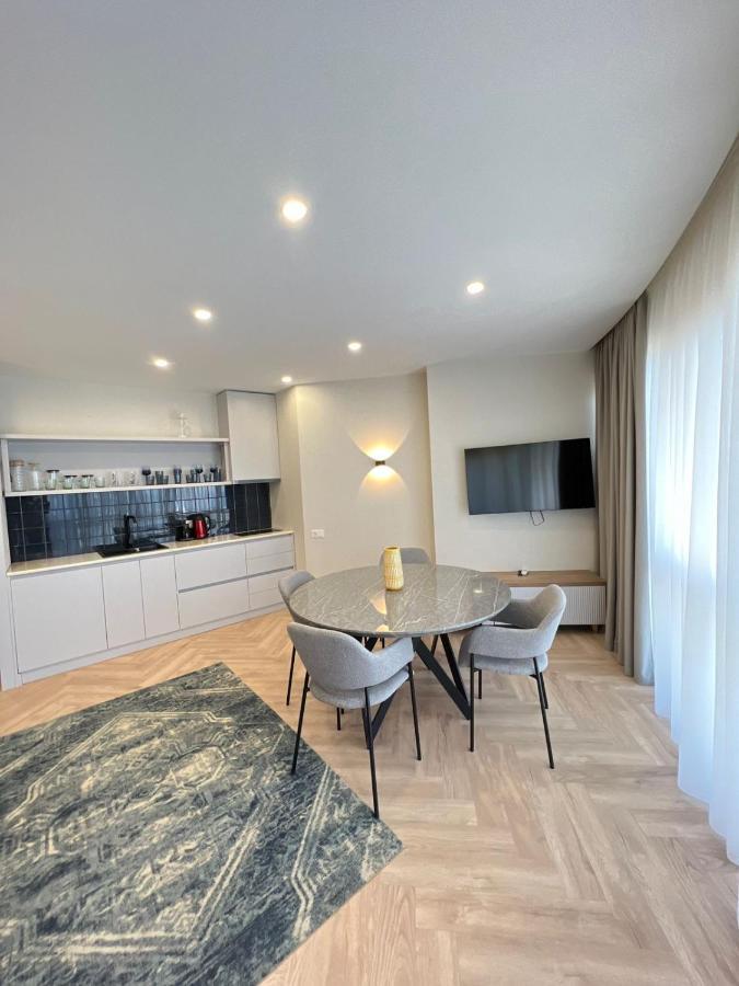 Holiday Lux Tower Batumi Eksteriør billede