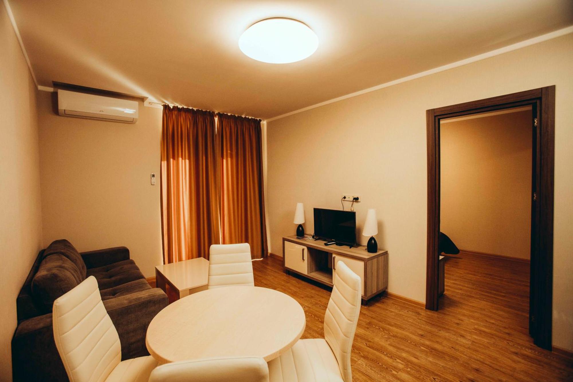 Holiday Lux Tower Batumi Værelse billede