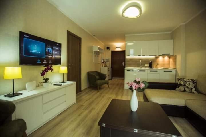 Holiday Lux Tower Batumi Eksteriør billede